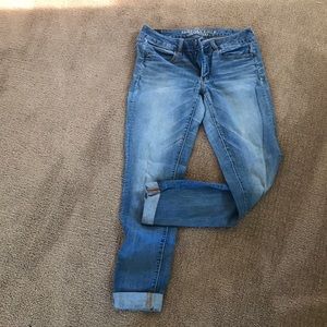 American Eagle women’s jeans